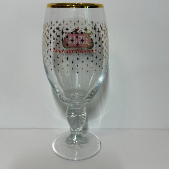 Stella Artois Glass with Gold Rim and Stars / Enjoy The Present Drinking Glass - Picture 4 of 8
